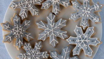 Snowflake Sugar cookies for #bloggersforsandyhook pineappleandcoconut (4)