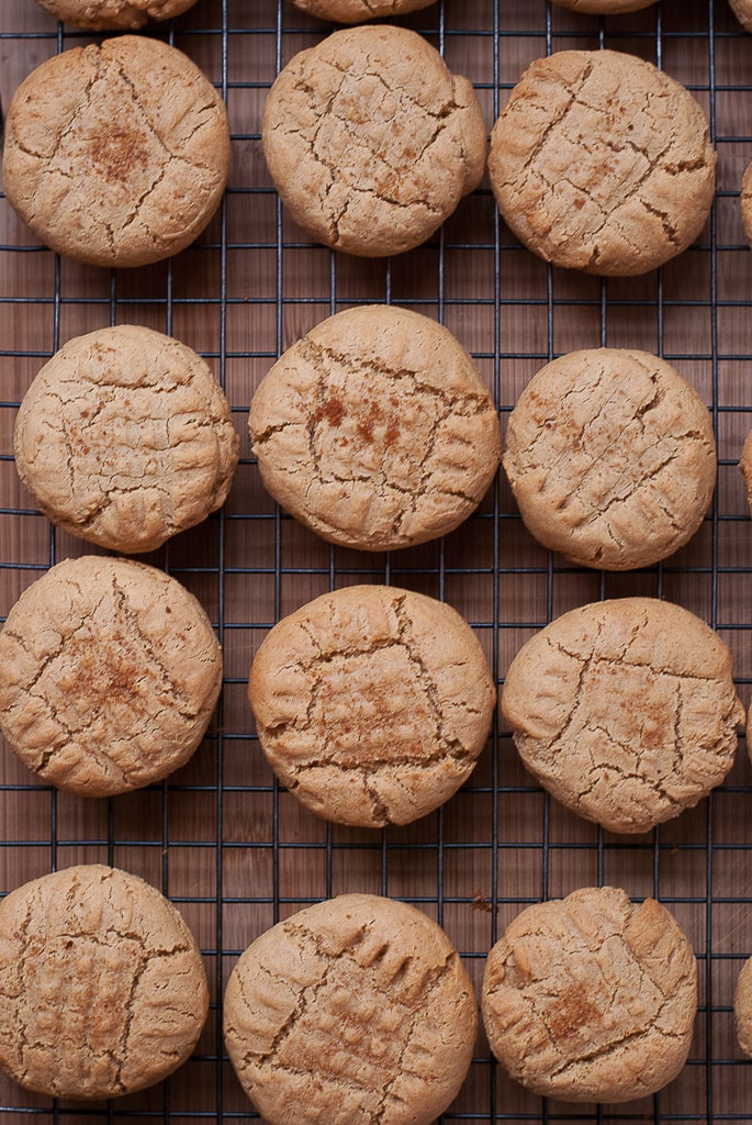 Soft Coconut Peanut Butter Cookies For National Peanut Butter Day Via PineappleandCoconut.com