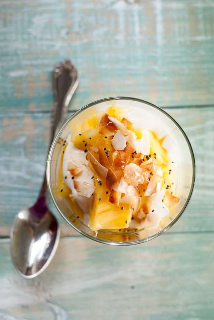 Pina Colada Yogurt Parfait Pineappleandcoconut.com #pineapple #coconut #healthy 
