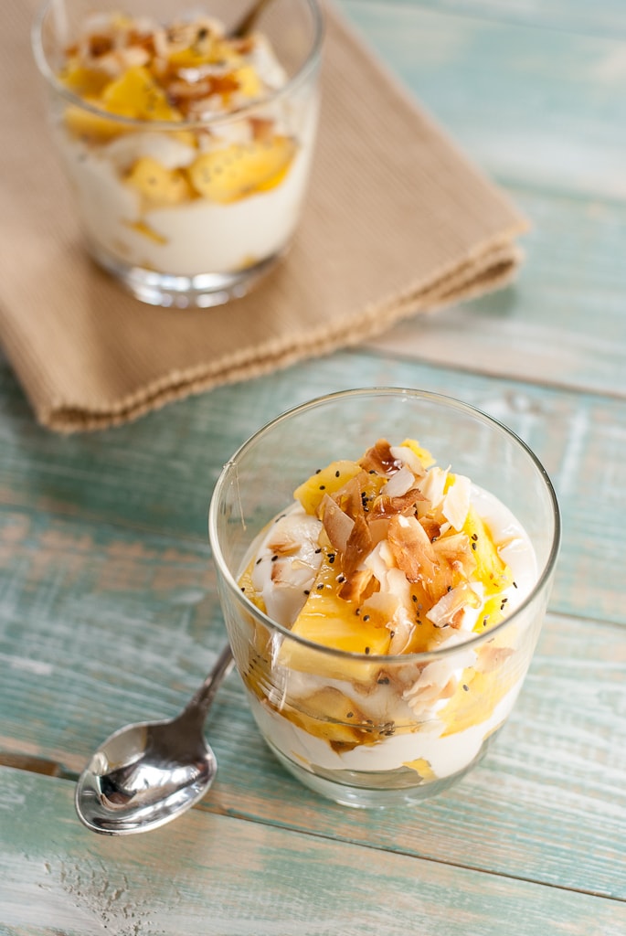 Pina Colada Yogurt Parfait Pineappleandcoconut.com #pineapple #coconut #healthy