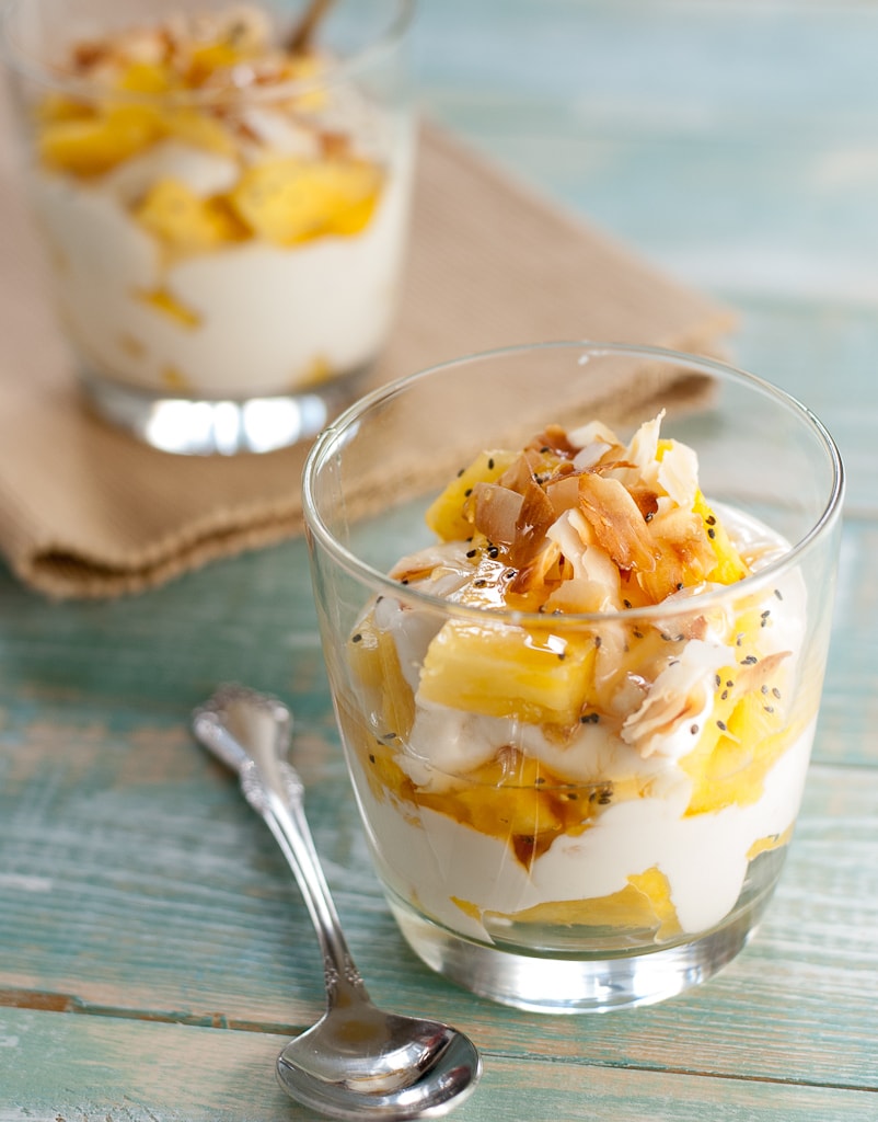 Pina Colada Yogurt Parfait Pineappleandcoconut.com #pineapple #coconut #healthy 