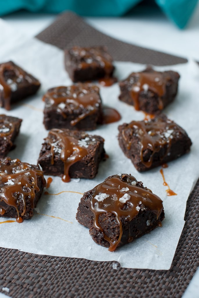 Salted Caramel Brownies Vs. Salted Caramel Brownies #LeftoversClub @pinacocoblog www.pineapplecoconut (5)