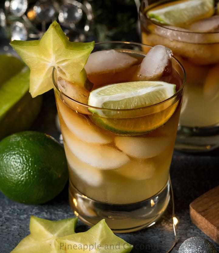 Spicy Dark and Stormy Cocktail #Drinkmas www.pineappleandcoconut.com