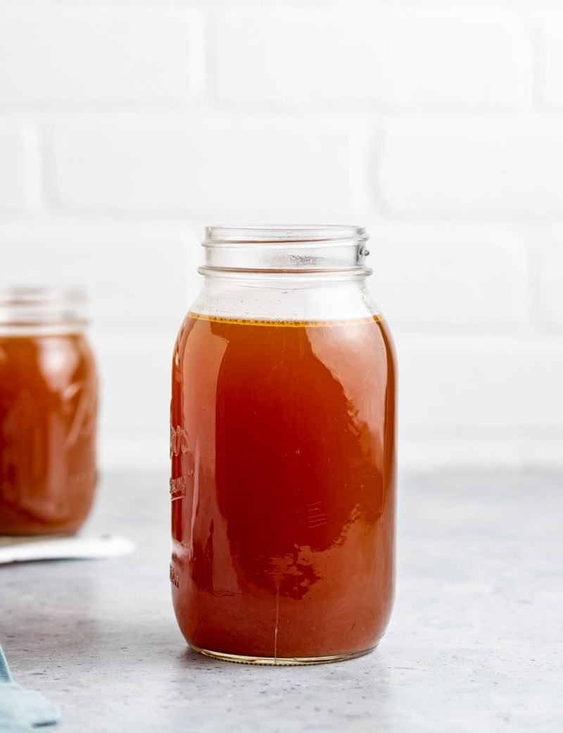 Instant Pot Smoky Chicken Stock Recipe www.pineappleandcoconut.com