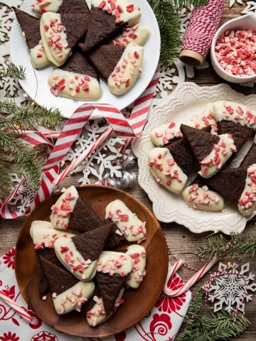 White Chocolate Dipped Peppermint Mocha Shortbread 12