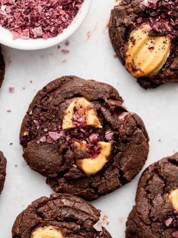 Dark Chocolate Passionfruit Cookies4125
