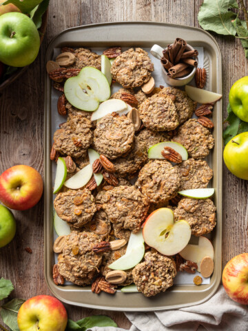 Soft Spiced Apple Oatmeal Cookies 25